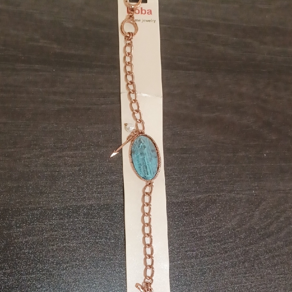 Chic Turquoise and Rose Gold Bracelet